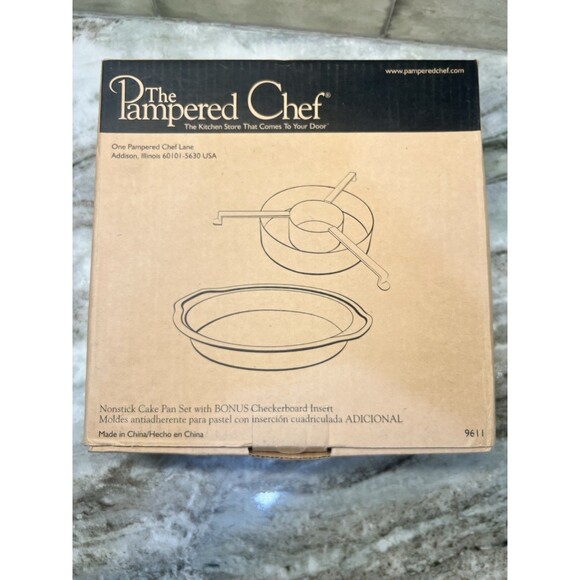 New Pampered Chef Nonstick 3 Cake Pan Set & bonus Checkerboard Insert #9611 - Picture 1 of 7